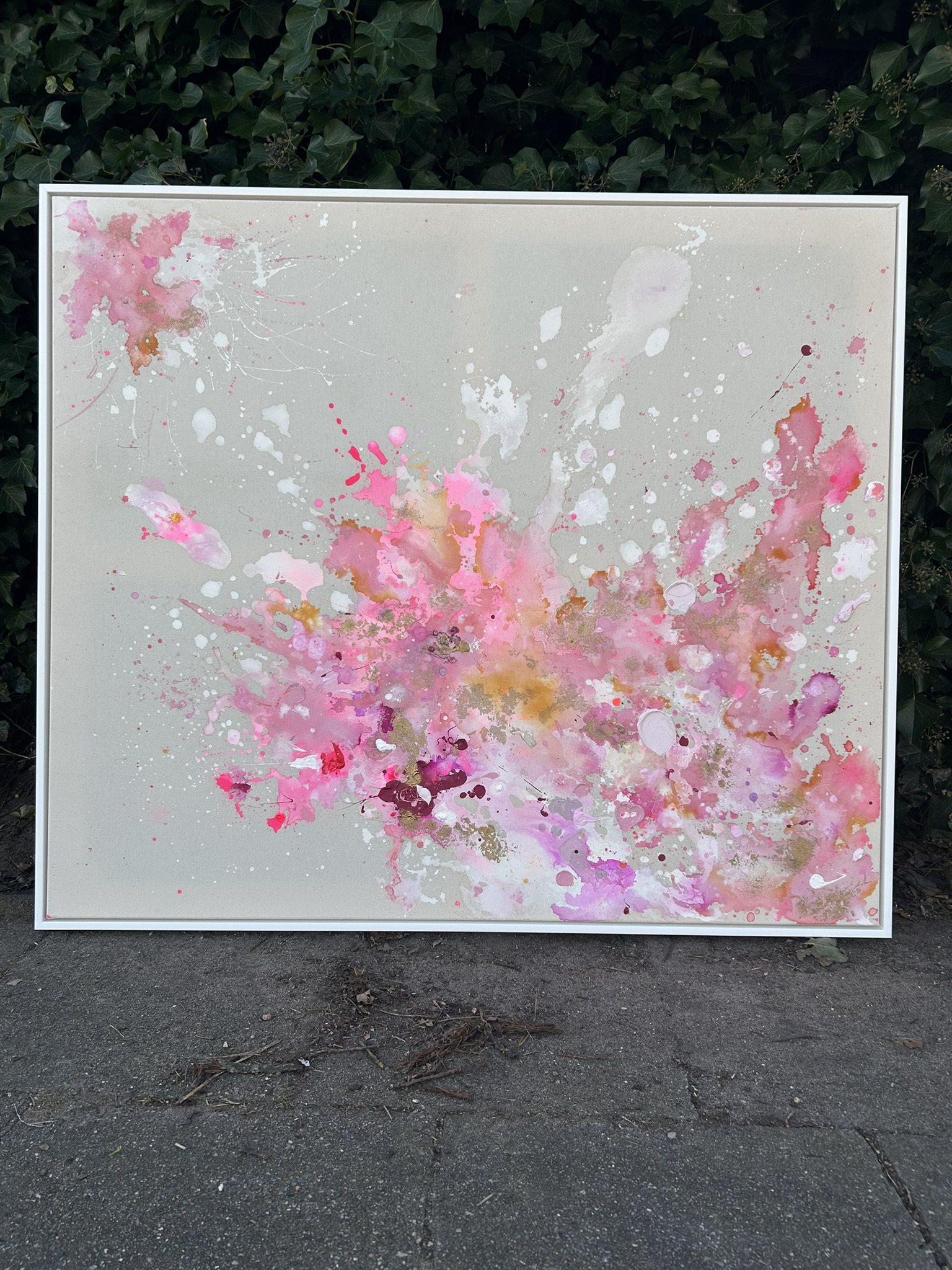 Pure, 2025, Acryl und Gold auf roher Baumwollleinwand, Ansicht 4